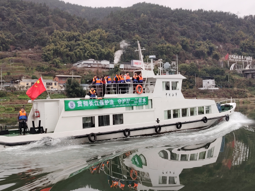 一江碧水映初心，五载法治护江行